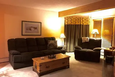 Image de Cozy Ski Condo sur Peak Eight