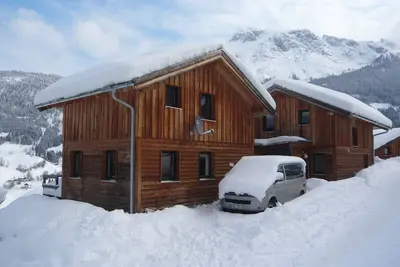 Image de 50 m des pistes, parking privé