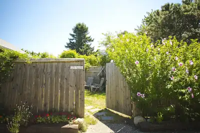 Image de Martha's Vineyard 1br, Pets Ok, 10 min à pied de la plage ou des magasins d'Edgartowns!