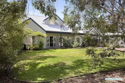 Image de Location de vacances à Phillip Island pour les familles, 4 chambres, 2 salles de bain, 2 espaces de vie, animaux acceptés