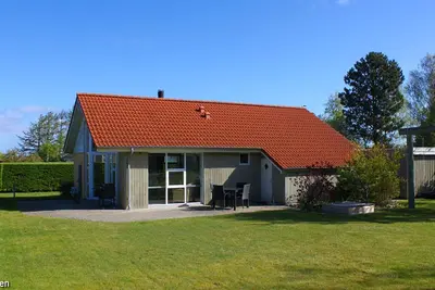 Image de Confortable maison de vacances adaptée aux enfants sur la belle île de la mer Baltique, Alsen