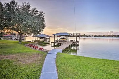 Image de Nouveau-Lakefront Lake Placid Cottage w / Pvt Boat Dock