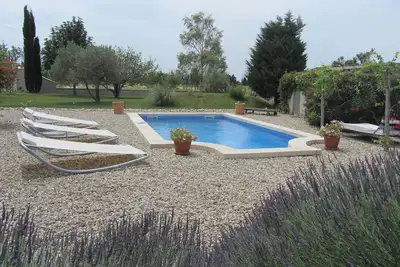 Image de Mas provençal dans un cadre exceptionnel avec piscine chauffée