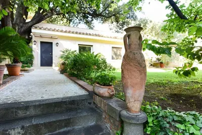 Image de Propriété Exclusive Caracalla avec Parking Privé