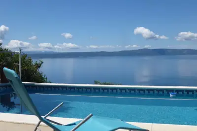 Image de Villa à Podgora avec piscine, vue mer, endroit calme, pour 2-6 personnes, WiFi gratuit