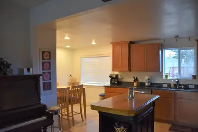 Image de Oasis tranquille sur plus d'un demi-hectare avec étang privé saisonnier à Boulder