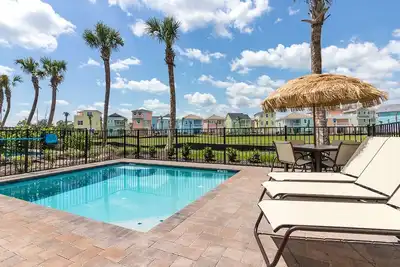 Image de Margaritaville Resort Orlando - 4 chambres / 4 salles de bain - 7976 Shaker Street