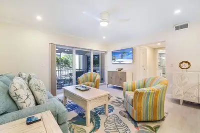 Image de Villa Sanibel 3a, Condo 2 chambres avec accès de plain-pied, surplombant la piscine