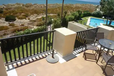 Image de première ligne de plage marbella studio penthouse, coin sud ouest 180 º vue sur la mer