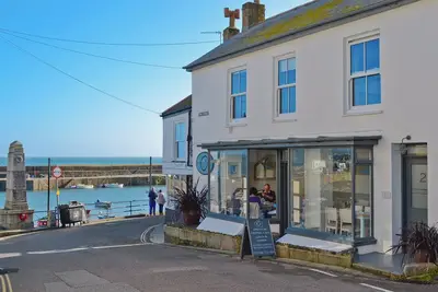 The Boat Watch - 28477