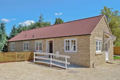 Image de 3 chambres à coucher à Southrop, near Lechlade