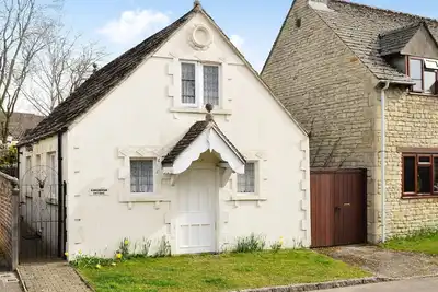 Image de 2 chambres hébergement à Fairford