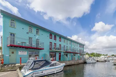 Image de 4 chambres à coucher à Wroxham