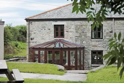 Image de 3 chambres à coucher à St Blazey, near Par