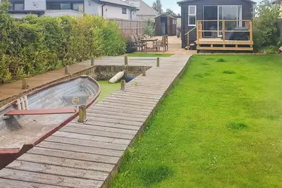 Image de 2 chambres à coucher à Brundall, near Norwich