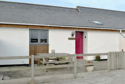Image de 2 chambres à coucher à Towan Cross, near Porthowan