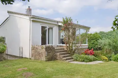 Image de 3 chambres à coucher à Constantine, near Falmouth