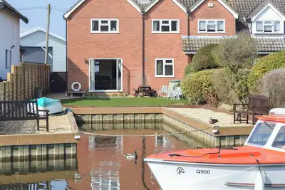 Image de Logement de 3 chambres à Wroxham