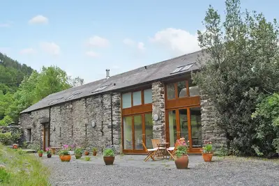 Image de 4 chambres hébergement à Abergynolwyn