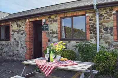 Image de 3 chambres à coucher à Brighstone
