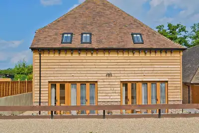 Image de 2 chambres à coucher à Sheffield Park