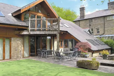 Image de 5 chambres hébergement à Buxton