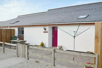Image de 2 chambres à coucher à Towan Cross, near Porthowan