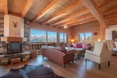 Hirondelle Jacuzzi & Luxury chalet 12 pers