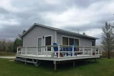 Image de Cabine confortable située près de la ville sur l'île Madeline
