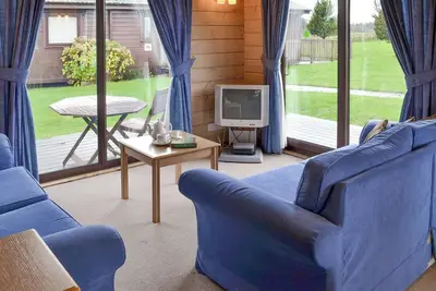 Image de 3 chambres à coucher à Bideford, near Northam