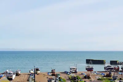 Image de 2 chambres à coucher à Ore, Hastings