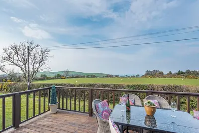 Image de 2 chambres à coucher à Dinas, near Fishguard