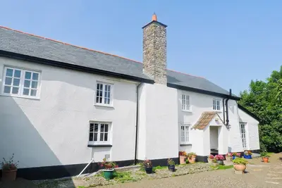 Image de 5 chambres à coucher à Parkham, near Bideford