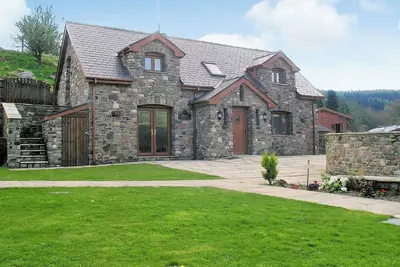 Image de 3 chambres à coucher à Crynant, near Neath