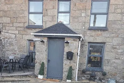 Image de 3 chambres à coucher à Mousehole, near Penzance