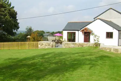 Image de 2 chambres à coucher à Goldsithney, near Marazion
