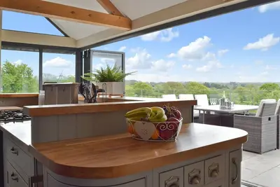 Image de Hébergement de 5 chambres à Llangoedmor, près de Cardigan