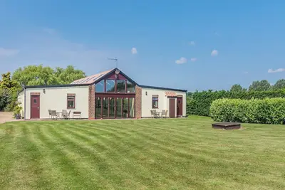 Image de 3 chambres à coucher à Great Hatfield, near Hornsea