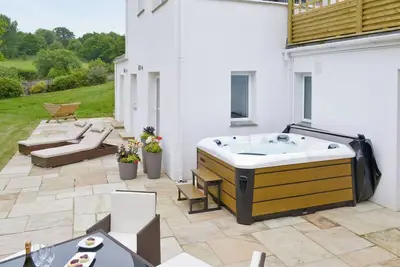 Image de 4 chambres à coucher à Cheriton Bishop