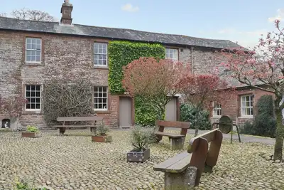 Image de 8 chambres à coucher à Waverton, near Wigton