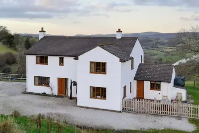 Image de 5 chambres à coucher à Llansannan, near Betws-y-Coed