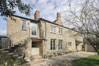 Image de 2 chambres à coucher à Middle Barton, near Chipping Norton