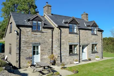 Image de 3 chambres à coucher à Llanrwst, near Betws-y-Coed