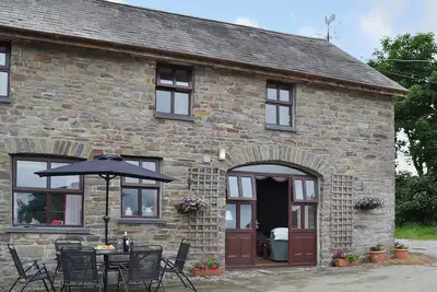 Image de 3 chambres à coucher à Near Aberaeron