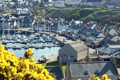 Image de 3 chambres à coucher à Findochty, near Buckie