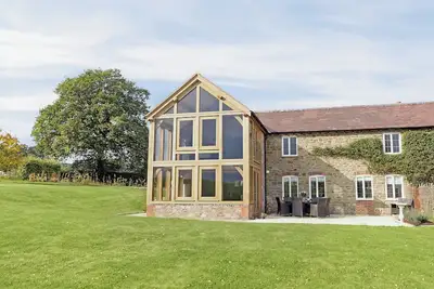 Image de 5 chambres à coucher à Much Marcle, near Ledbury