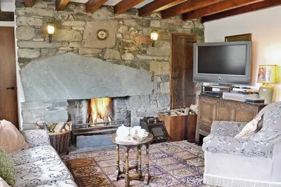 Image de 2 chambres hébergement à proximité de Ulpha
