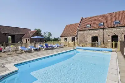 Image de Pantiles Barn - E3866