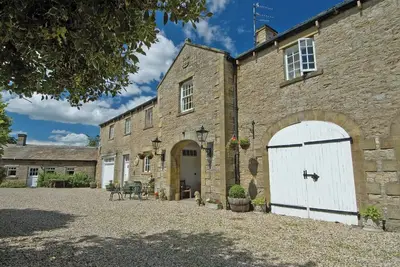 Image de 2 chambres à coucher à West Burton, near Leyburn