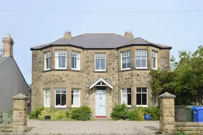 Image de 4 chambres à coucher à Christon Bank, near Embleton